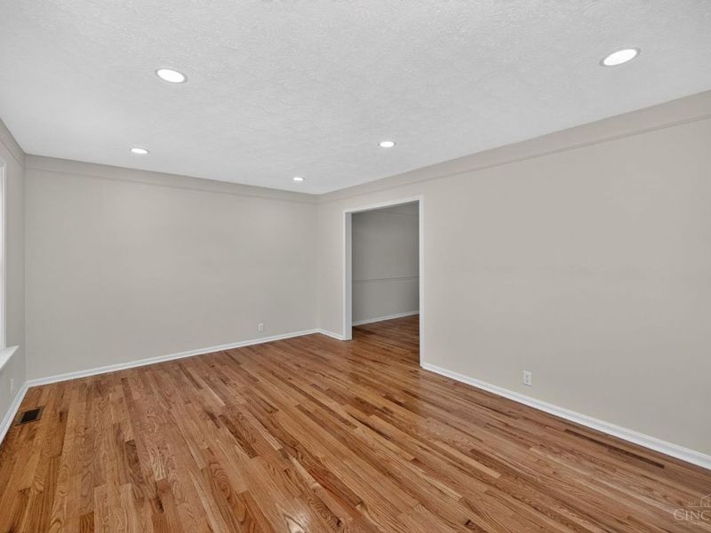 1645 Mandarin Court, Forest Park, OH 45240 Photo 10