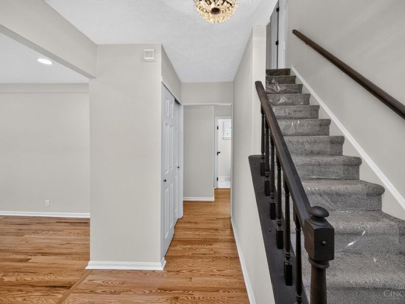 1645 Mandarin Court, Forest Park, OH 45240 Photo 8