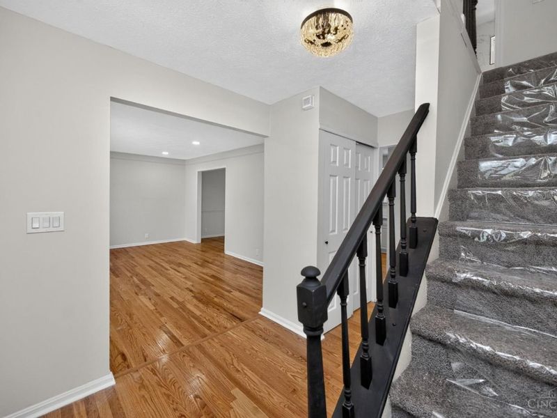 1645 Mandarin Court, Forest Park, OH 45240 Photo 9