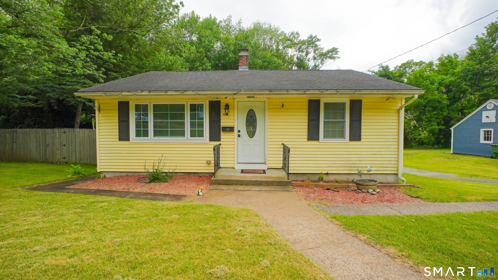 409 Oakville, Waterbury, CT 06708 Main Photo