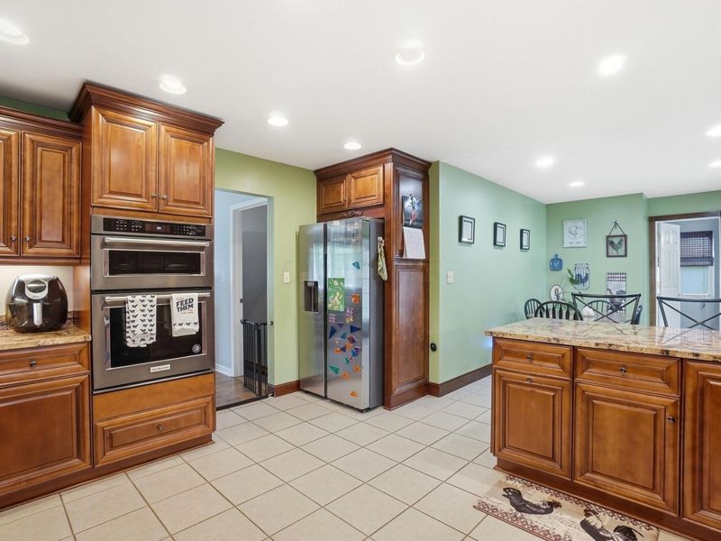3752 Mayfair Drive, Grove City, OH 43123 Photo 8