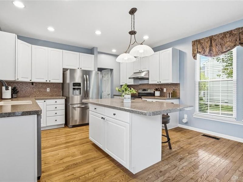 9679 Olde Georgetown, Centerville, OH 45458 Photo 8