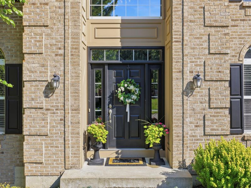 885 Sandstone Ridge, Newport, KY 41076 Photo 2
