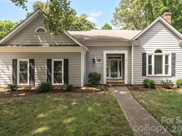 6632 Elmstone Drive , Charlotte, NC 28277