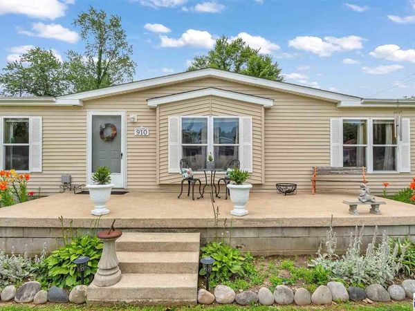 910 E Washington Street, Knightsville, IN 47857