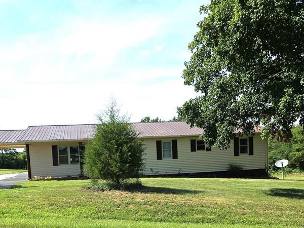 3240 Poplar Springs Road , Glasgow, KY 42141