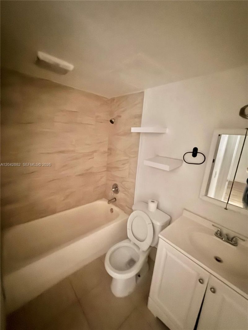 18200 NW 20th Ave , Unit 25, Miami Gardens, FL 33056 Photo