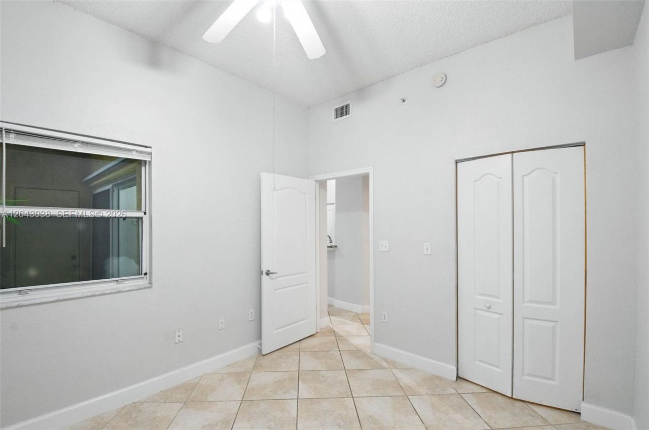 6001 SW 70th St , Unit 108, South Miami, FL 33143 Photo