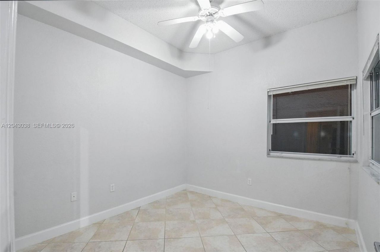 6001 SW 70th St , Unit 108, South Miami, FL 33143 Photo