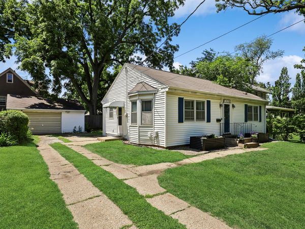 1406 41st Street, Des Moines, IA 50311