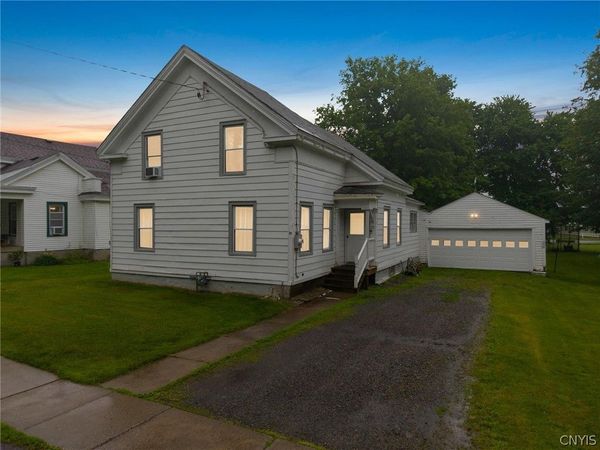 20 E Maple Avenue, Morrisville, NY 13408