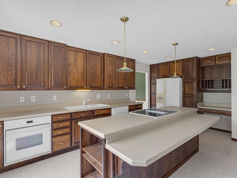 5650 Ramblewood Court, Columbus, OH 43235 Photo 10