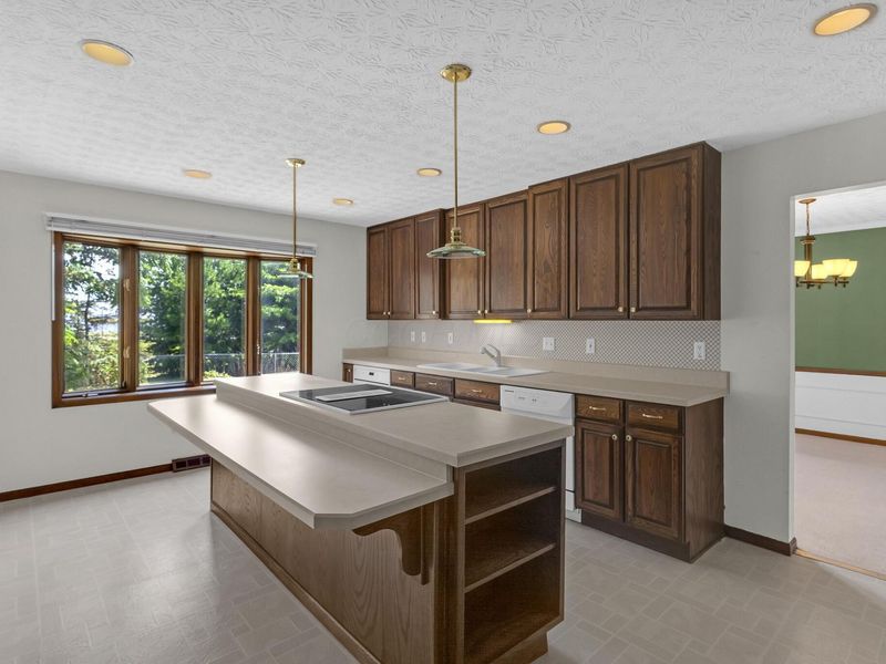 5650 Ramblewood Court, Columbus, OH 43235 Photo 13
