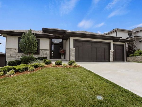 22459 W 87TH Terrace, Lenexa, KS 66227