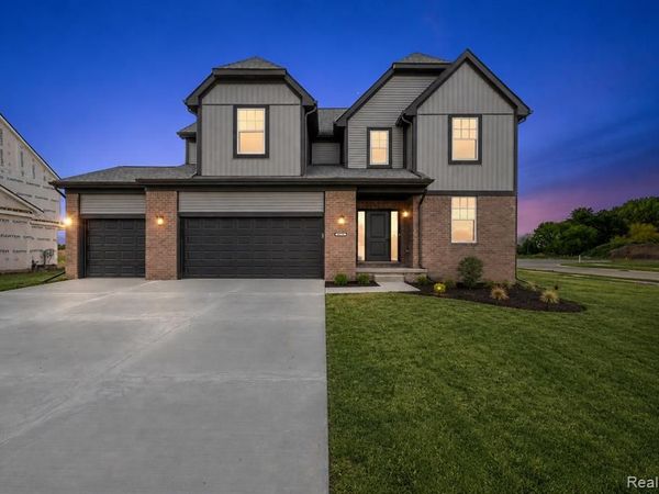 28325 Nadia Lane, Chesterfield Twp, MI 48047