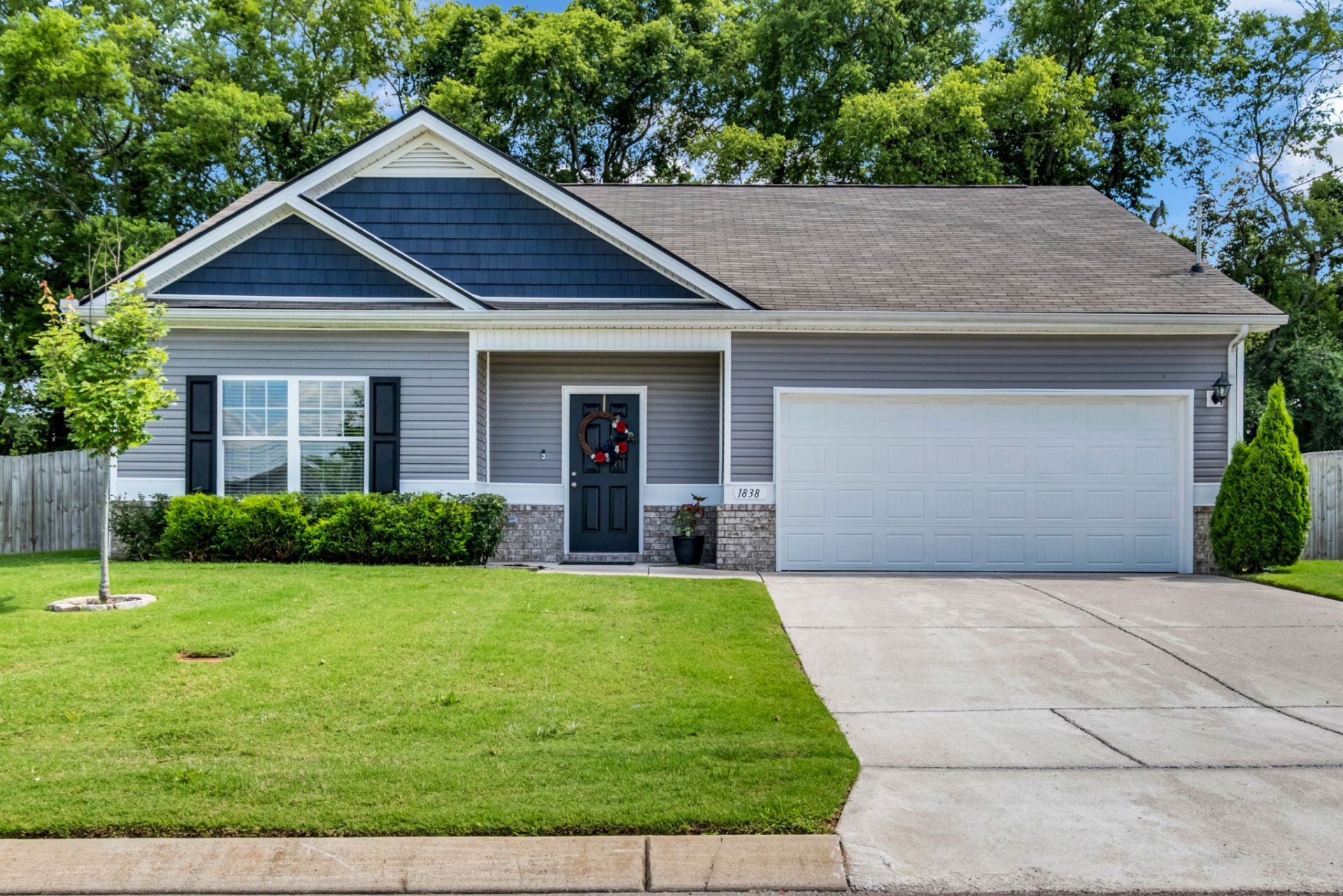 1838 Holdens Holw, Columbia, TN 38401 Main Photo