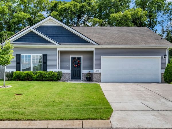 1838 Holdens Holw , Columbia, TN 38401