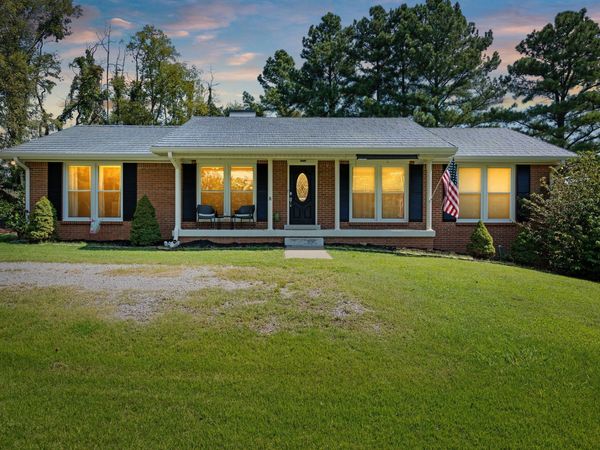 3401 Eastwood Dr , Clarksville, TN 37043