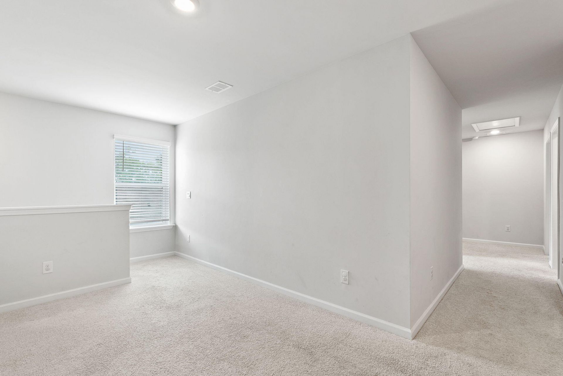 639 Silver Spruce Street Photo 20