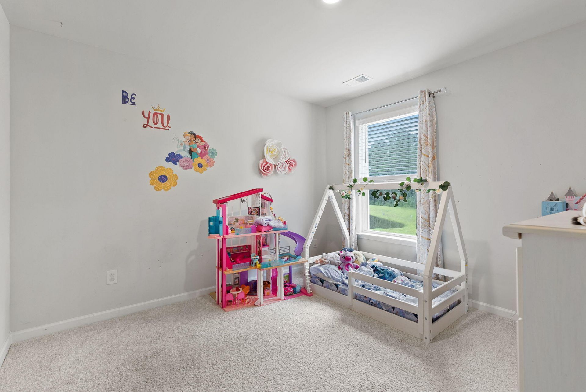639 Silver Spruce Street Photo 32