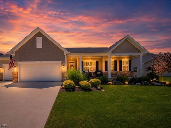 34633 N Legends Way , Grafton, OH 44044