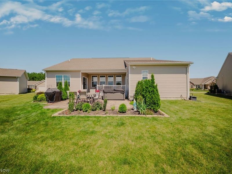 34633 N Legends Way, Grafton, OH 44044 Photo 5