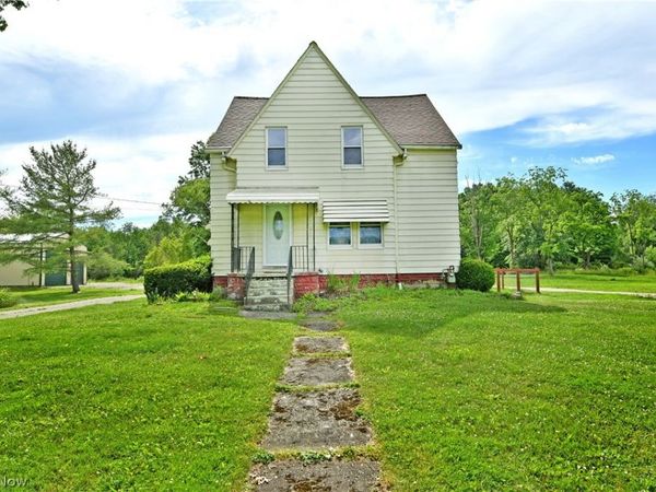 6349 Downs Road NW, Warren, OH 44481