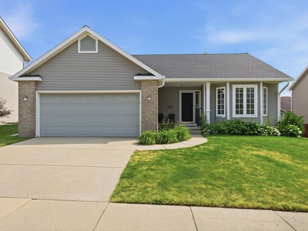 6909 Dominion Drive, Madison, WI 53718