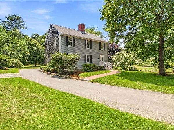 411 High St, Pembroke, MA 02359