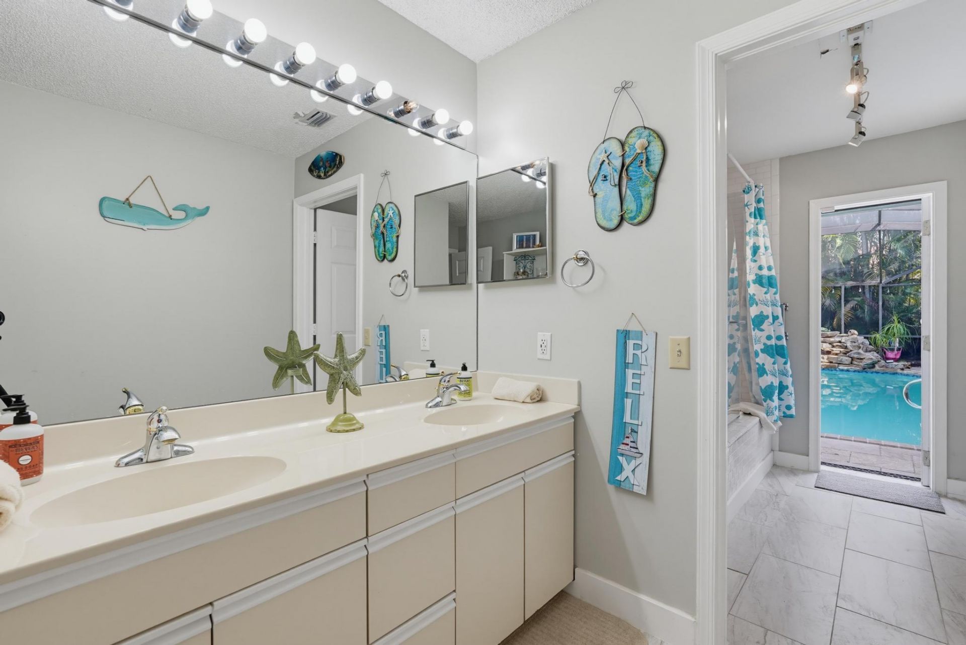 1619 Wiltshire Village Drive, Wellington, FL 33414 Photo