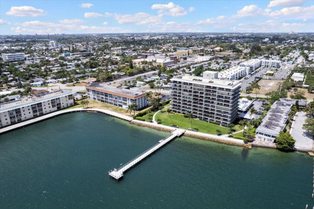 3040 Lake Shore Drive, Unit 101, Riviera Beach, FL 33404 Photo