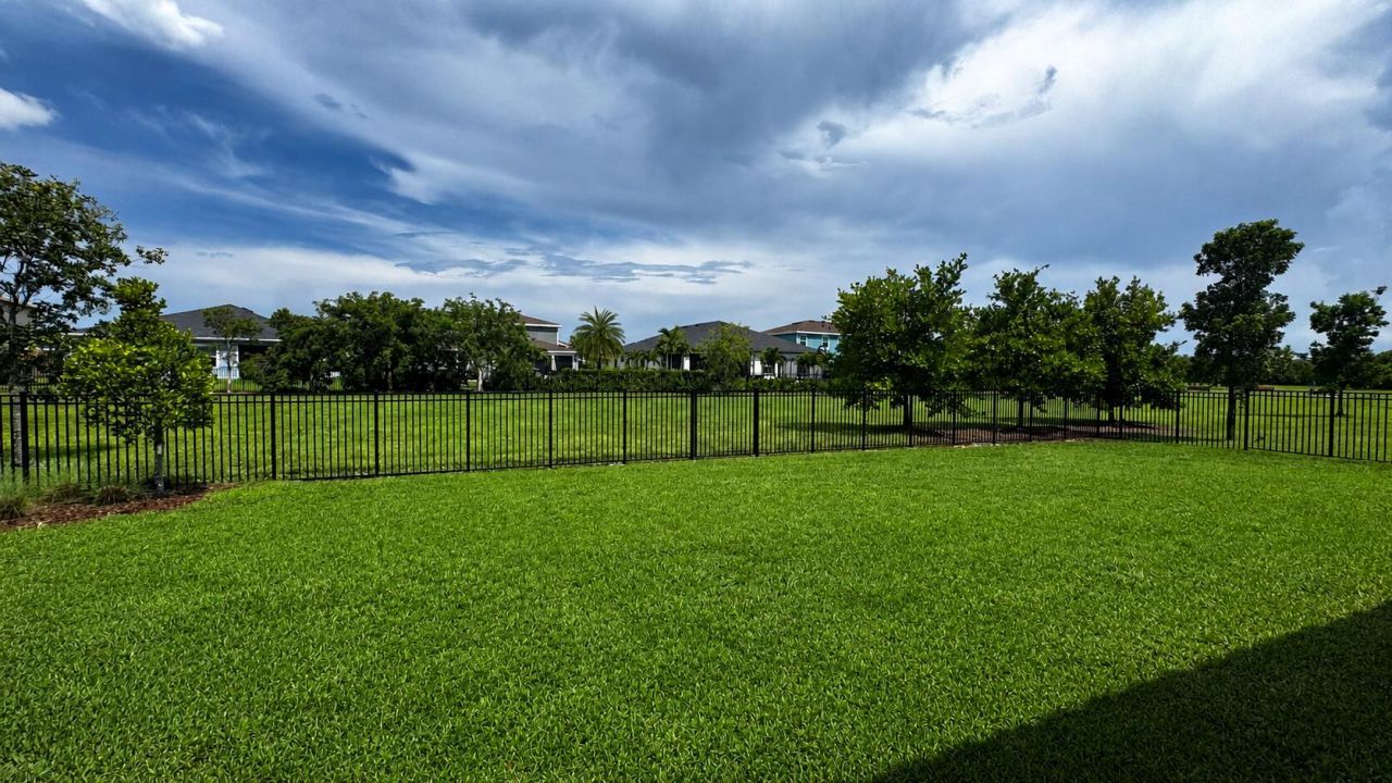 19411 Broad Shore Walk, The Acreage, FL 33470 Photo