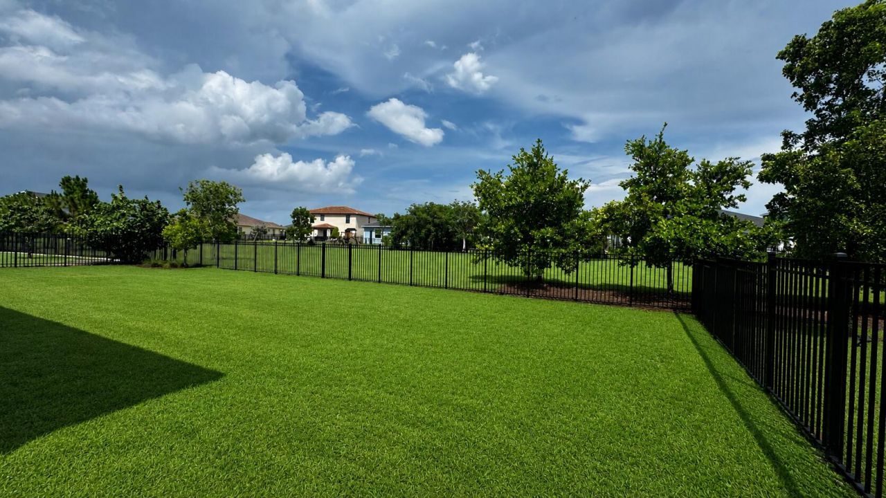 19411 Broad Shore Walk, The Acreage, FL 33470 Photo