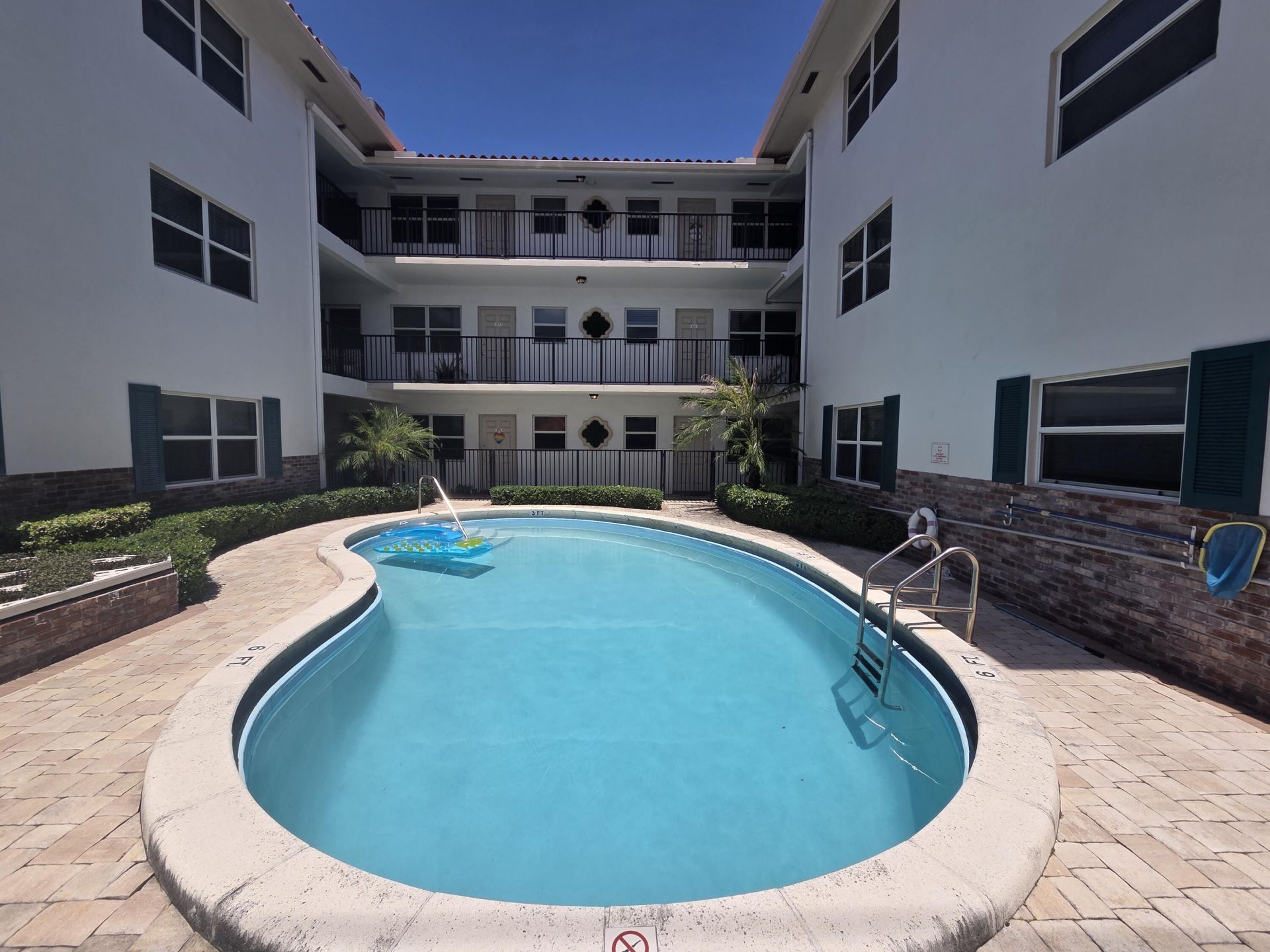 5630 NE 18th Avenue, Unit 204, Fort Lauderdale, FL 33334 Photo