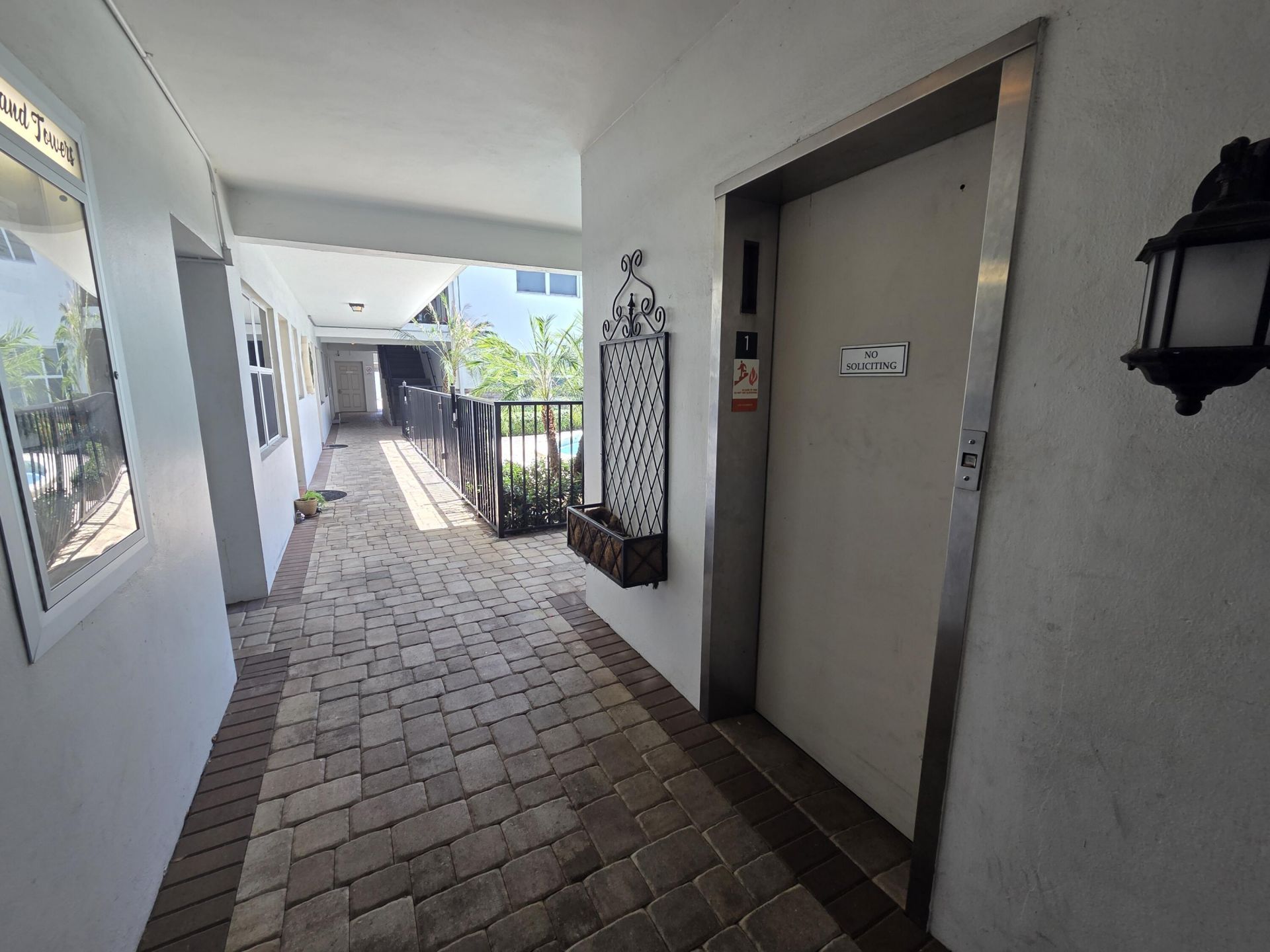 5630 NE 18th Avenue, Unit 204, Fort Lauderdale, FL 33334 Photo