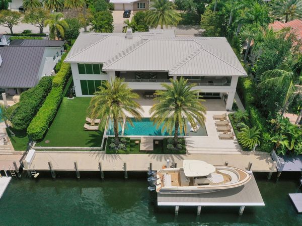 2718 NE 17th Street, Fort Lauderdale, FL 33305