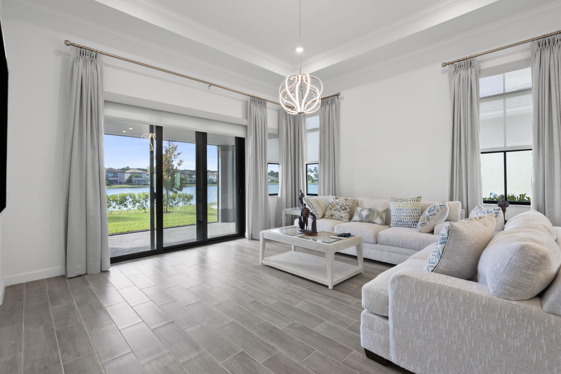 369 SE Fascino Circle, Port Saint Lucie, FL 34984 Photo