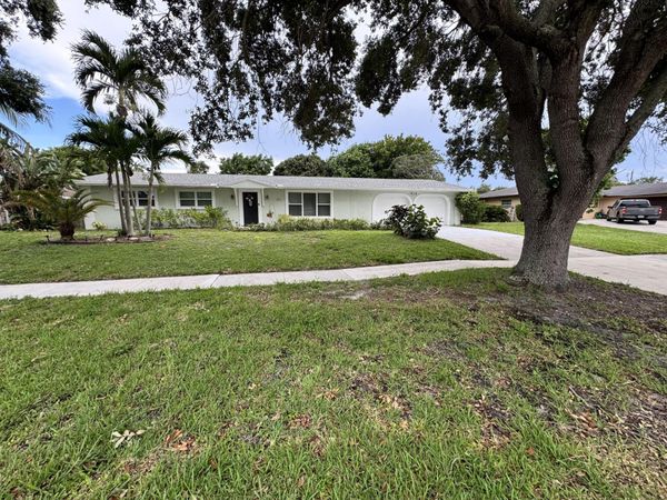 7828 Saint Andrews Road, Lake Worth, FL 33467