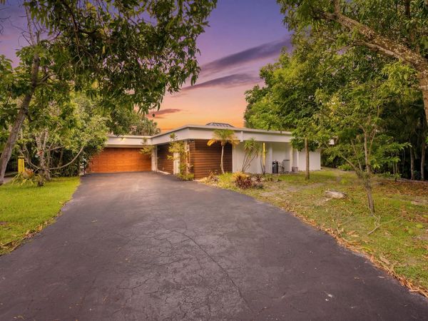4400 Queen Palm Lane, Tamarac, FL 33319