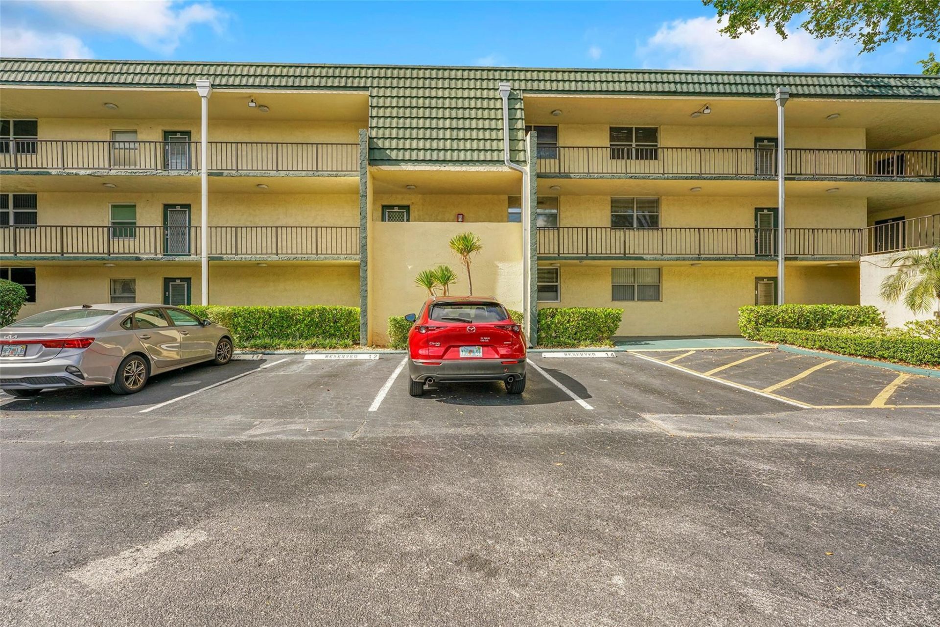 9090 Lime Bay Boulevard, Unit 112, Tamarac, FL 33321 Photo