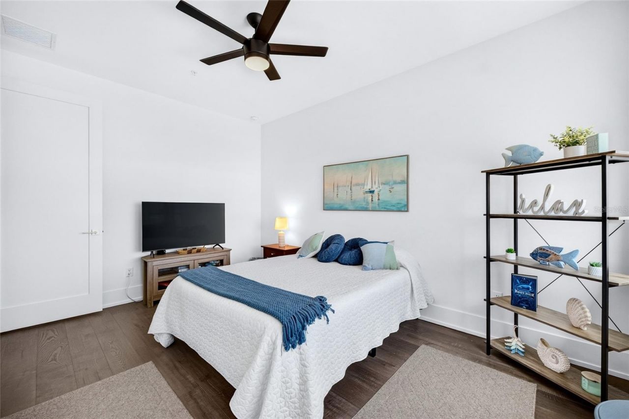 2187 Main Street, Sarasota, FL 34237 Photo
