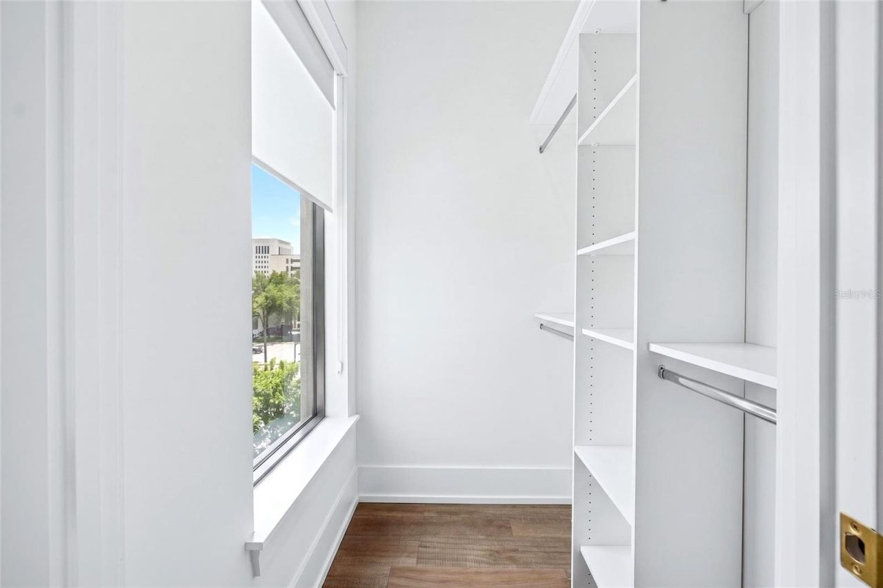 2187 Main Street, Sarasota, FL 34237 Photo