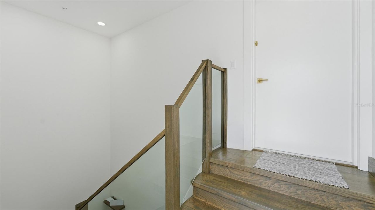 2187 Main Street, Sarasota, FL 34237 Photo