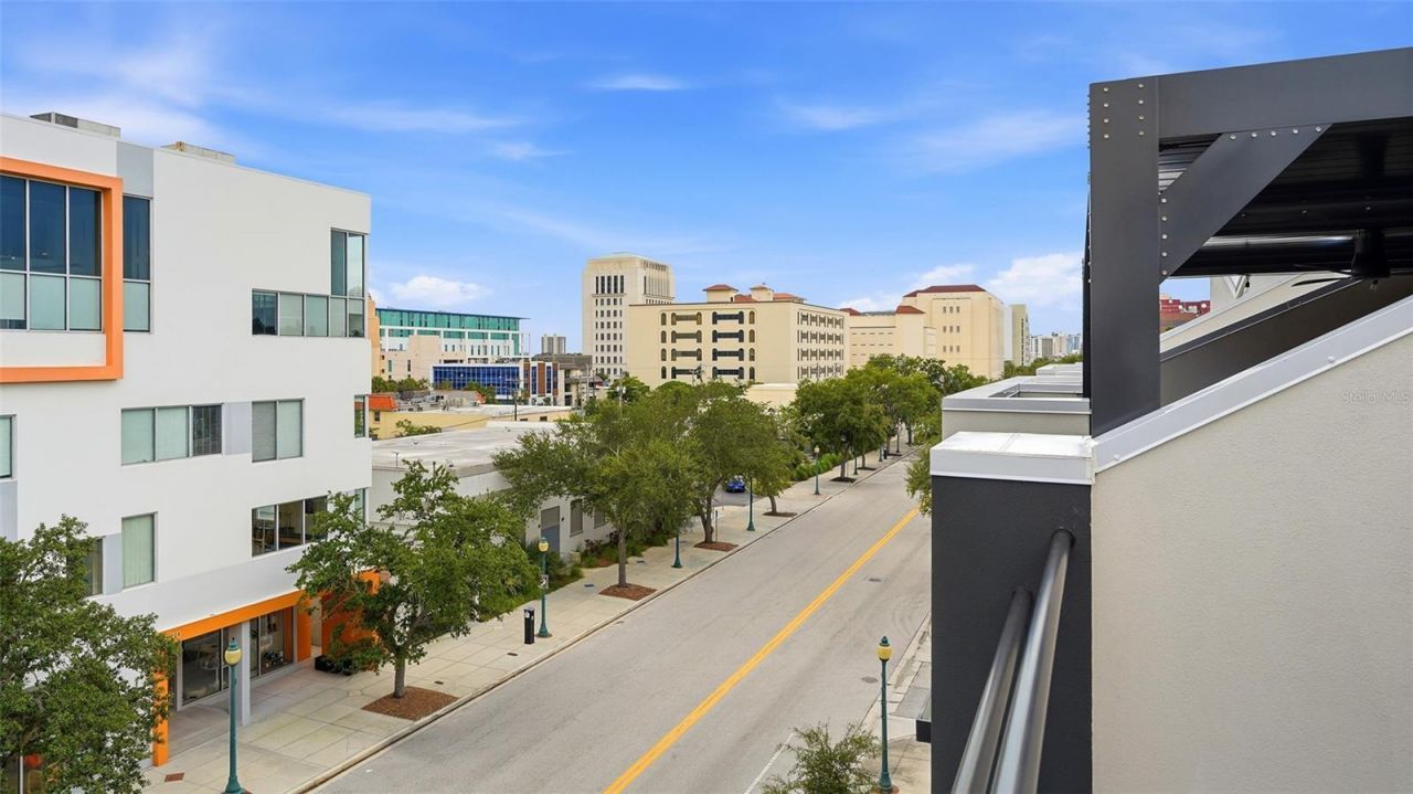 2187 Main Street, Sarasota, FL 34237 Photo