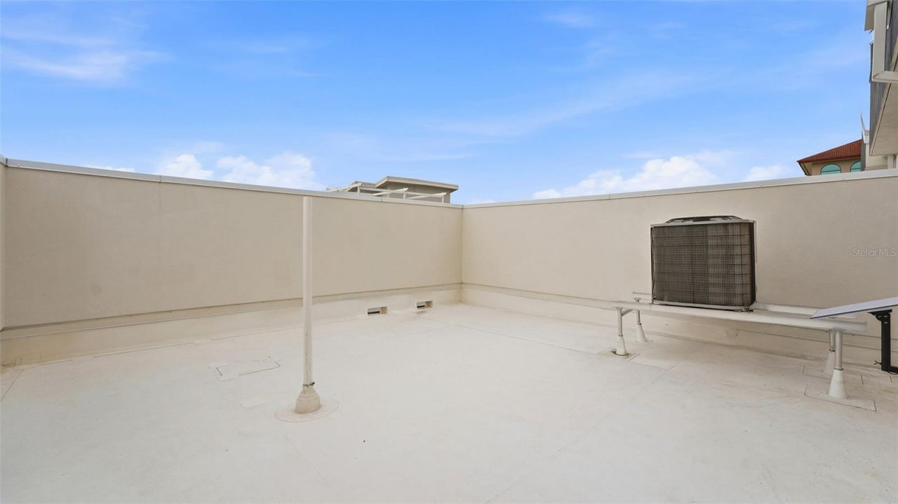 2187 Main Street, Sarasota, FL 34237 Photo