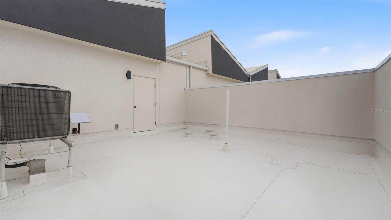 2187 Main Street, Sarasota, FL 34237 Photo