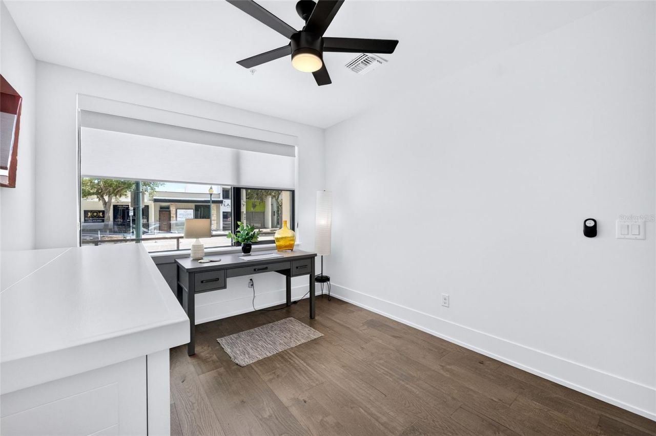 2187 Main Street, Sarasota, FL 34237 Photo