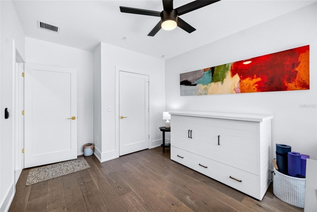 2187 Main Street, Sarasota, FL 34237 Photo