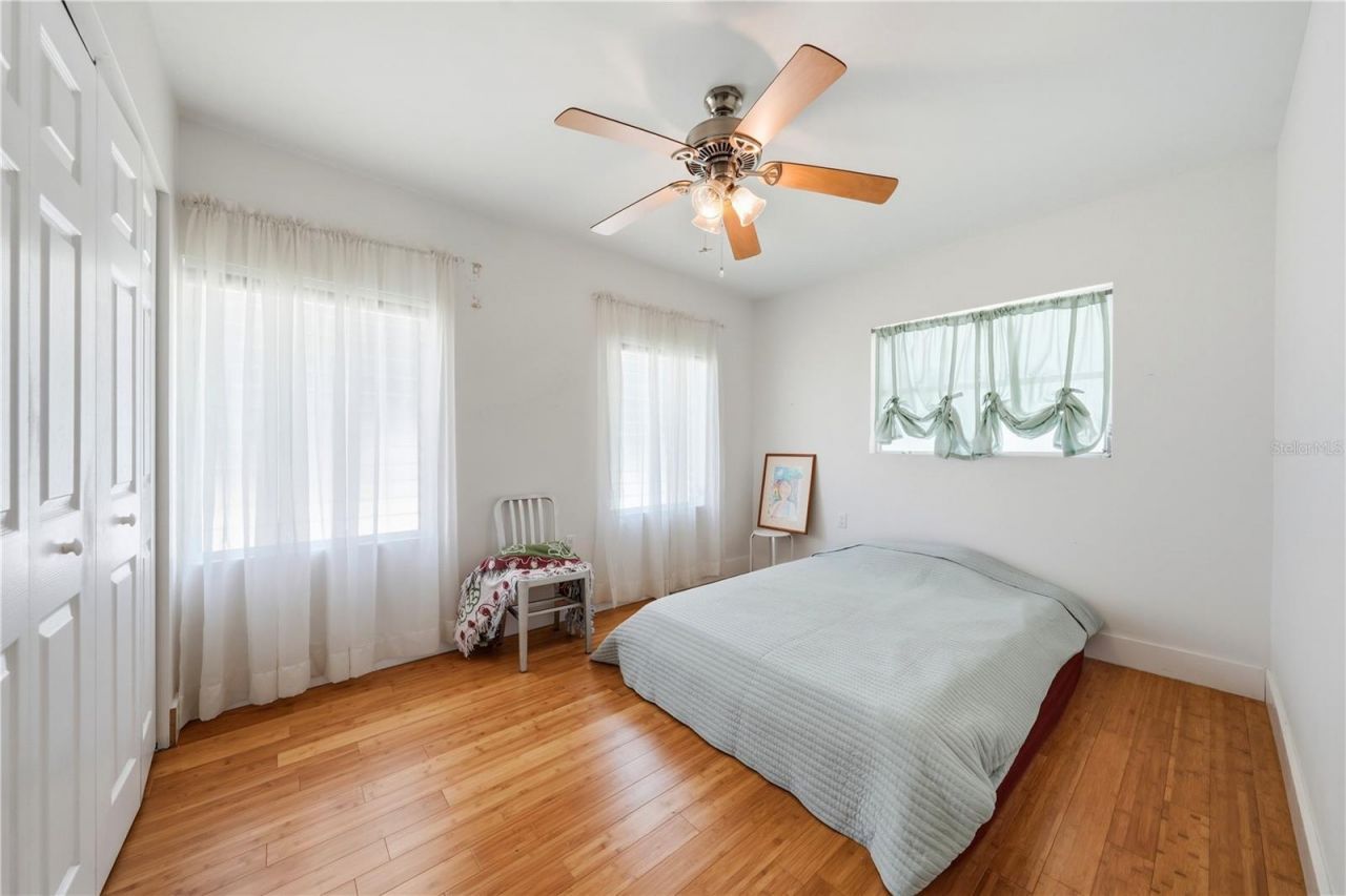 128 N Lakeview Drive, Lake Helen, FL 32744 Photo