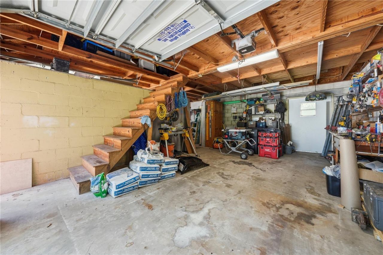 128 N Lakeview Drive, Lake Helen, FL 32744 Photo